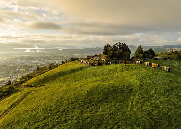 Aorangi Peak 4 By Tiny Away Rotorua