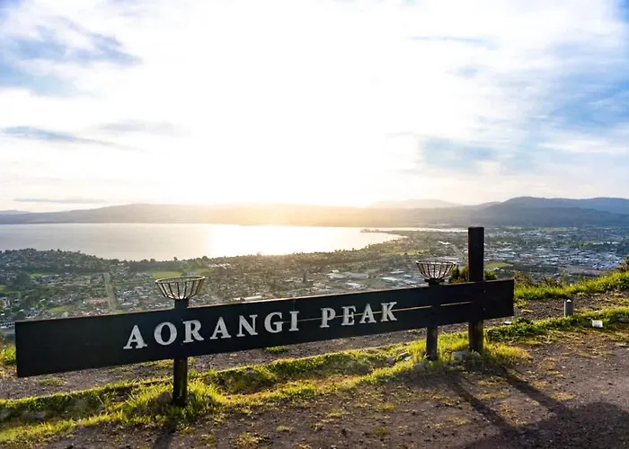 Aorangi Peak 4 By Tiny Away Rotorua